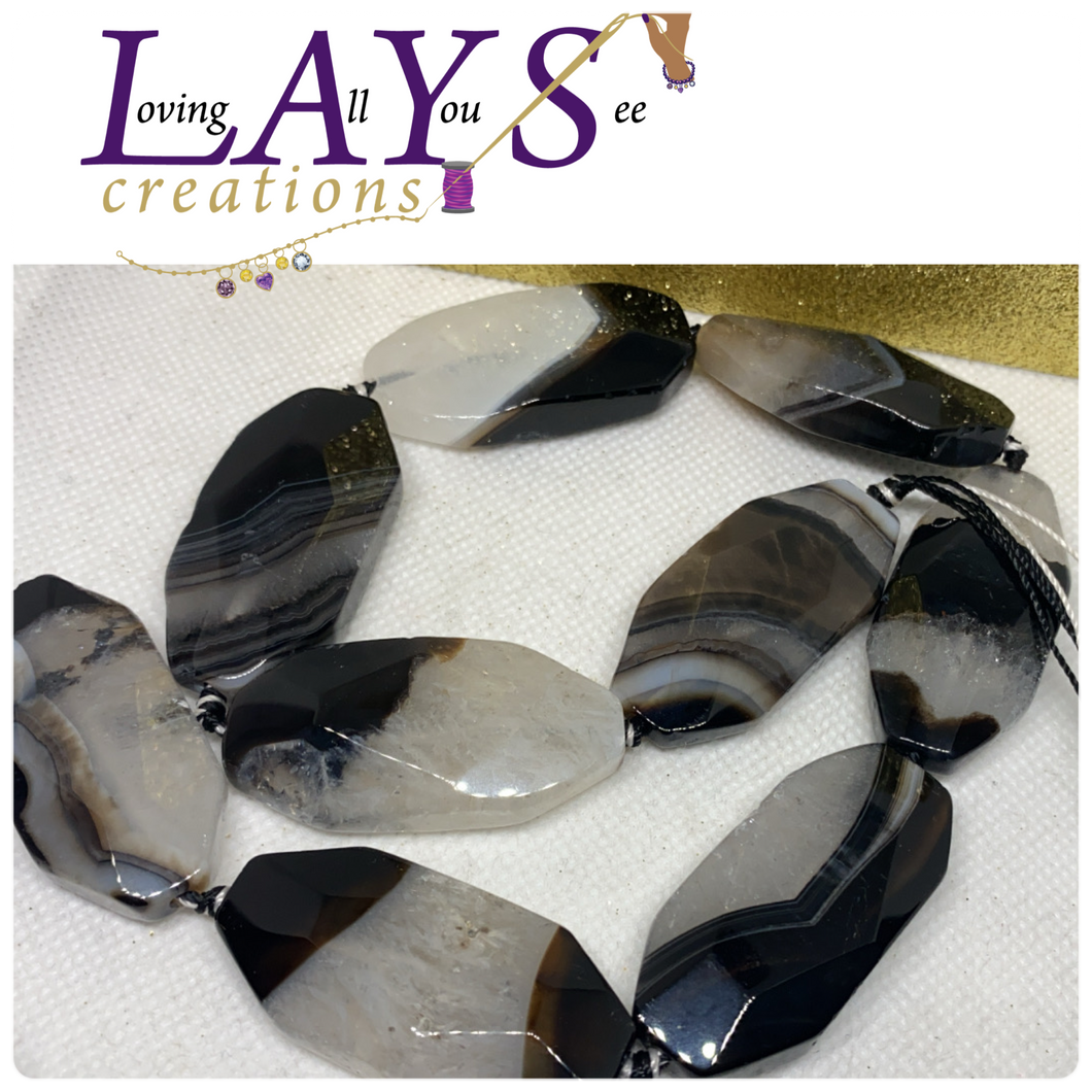 focal black and white Agate