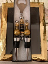 Load image into Gallery viewer, Queen Black and Gold Bottle Stopper/Opener Set
